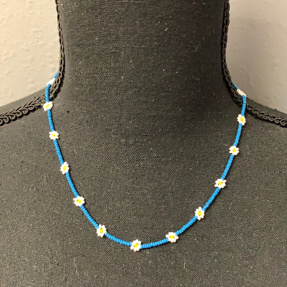 Hand Beaded Mexican boho flower choker necklace | coastal cowgirl artisan vacay - Picture 3 of 9